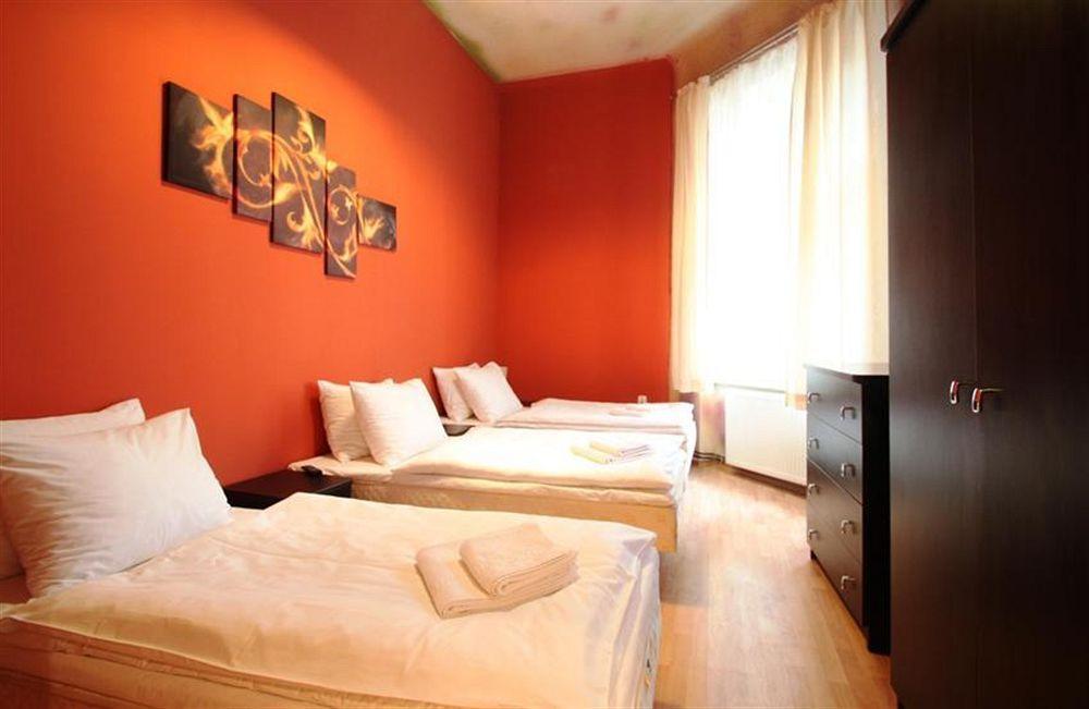 Navigator Apartments Краков Экстерьер фото