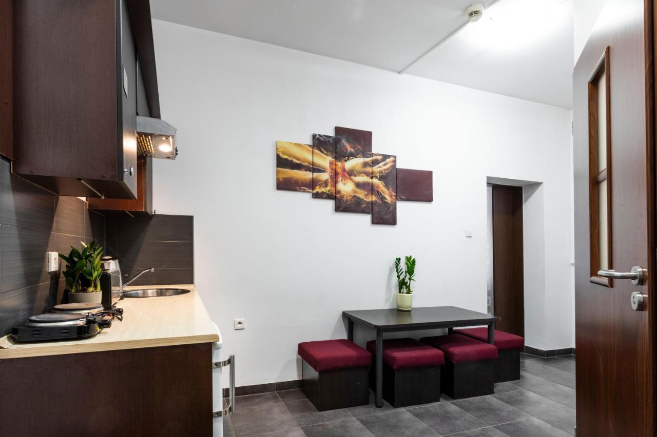 Navigator Apartments Краков Экстерьер фото