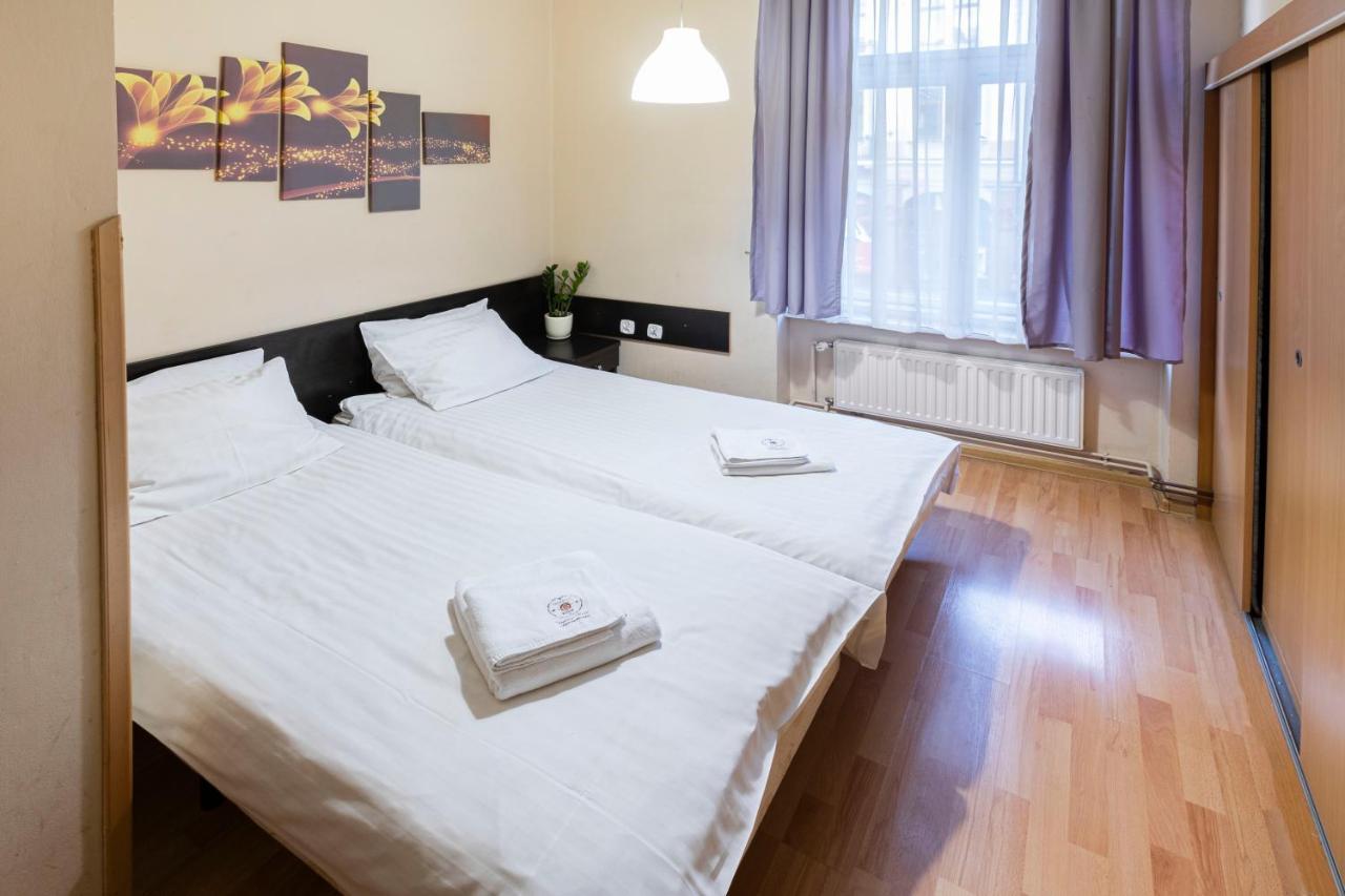 Navigator Apartments Краков Экстерьер фото